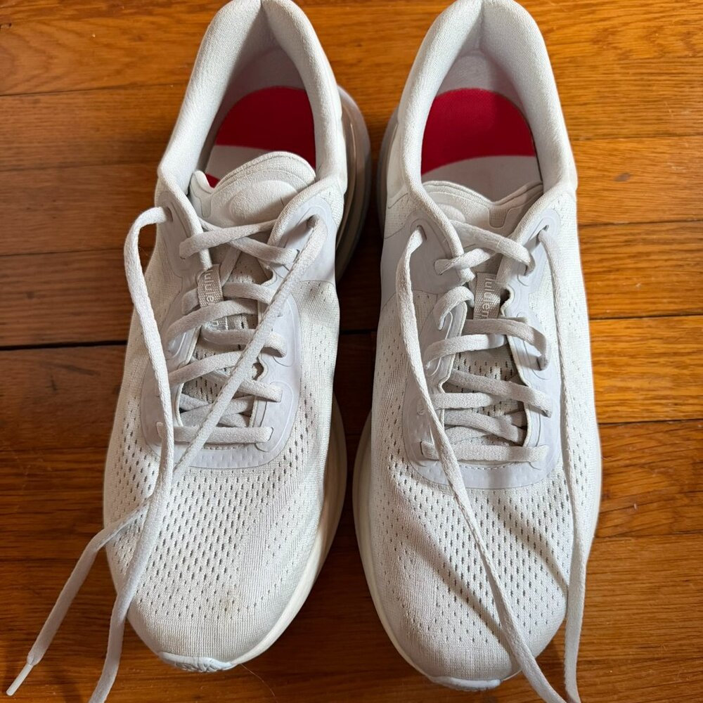 lululemon Beyondfeel Running Shoes in Vapor/Antique White/Red Glow